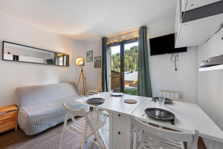 Estudio entero, Estudio 'Le Refuge Douillet' con vistas a la montaña y terraza privada in La Plagne, La Plagne-Tarentaise