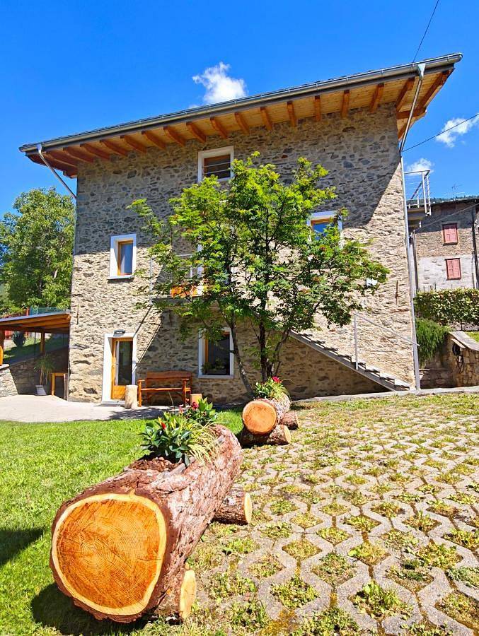 Location de vacances pour 6 personnes, avec vue et jardin à Teglio - 2