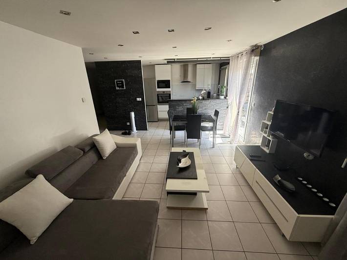 Gîte pour 4 personnes, avec balcon et vue à Lognes - 2