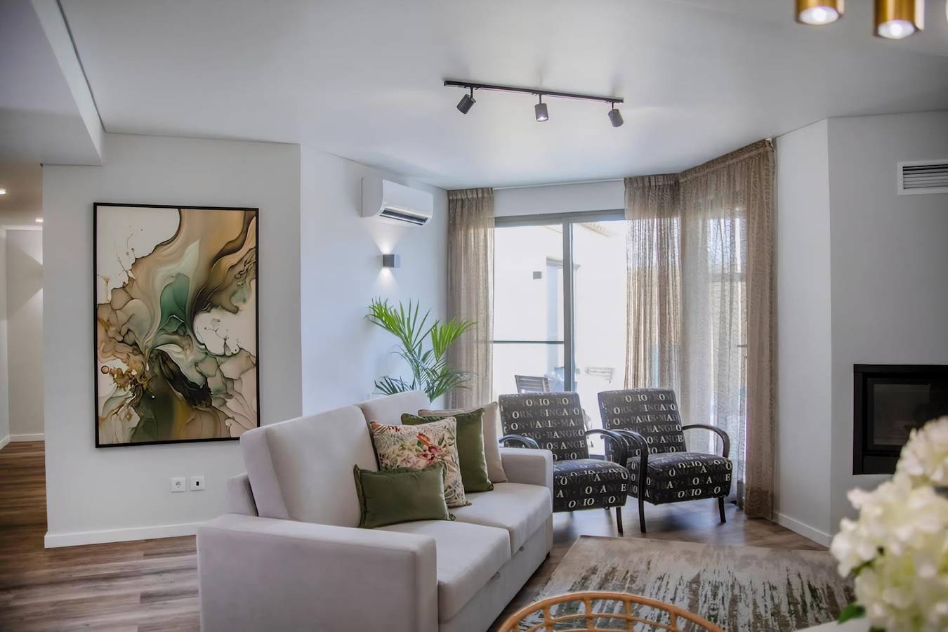 Appartement entier, Appartement de vacances pour 4 personnes avec terrasse in São Miguel Island, Ponta Delgada