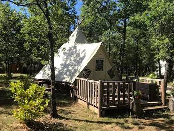 Camping für 4 Personen in Salignac, Provence-Alpes-Côte d'Azur, Bild 1