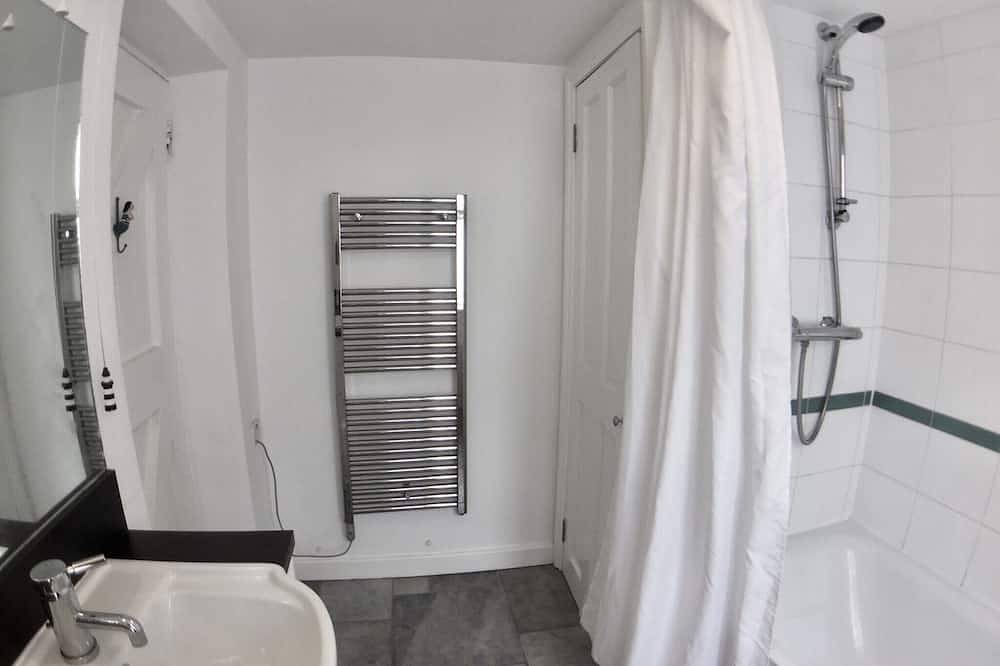 Trinity Cottage. Charming historic cottage just off the Quay in Appledore. in Appledore, Devon