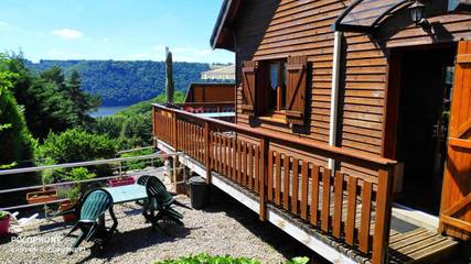 Maison de campagne pour 6 personnes, avec jardin ainsi que vue et vue sur le lac à Beaulieu