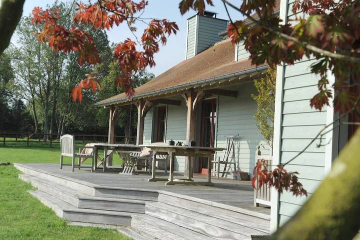 Location de vacances pour 10 personnes, avec vue ainsi que jardin et piscine à Saint-Hymer - 4