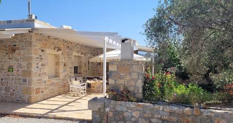 Ferienhaus für 4 Personen, mit Garten und Terrasse sowie Pool in Pitsidia