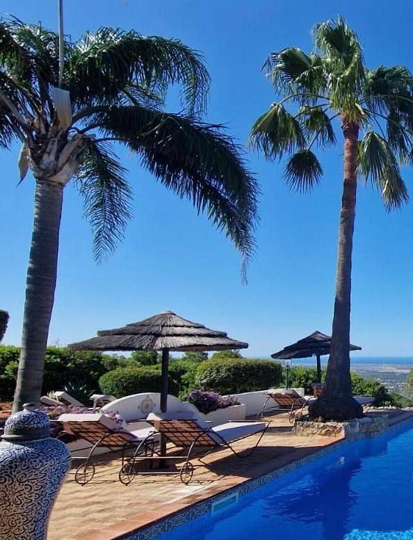 Villa pour 4 personnes, avec piscine ainsi que vue et jardin