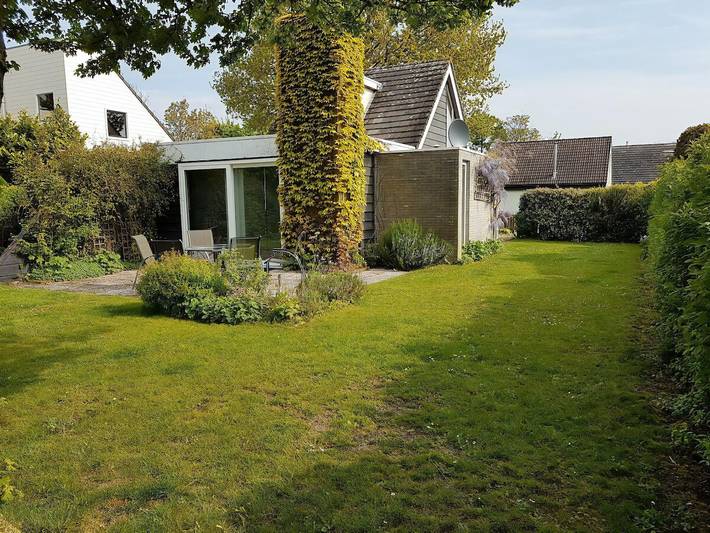 Ferienhaus für 4 Personen, mit Garten in Bruinisse