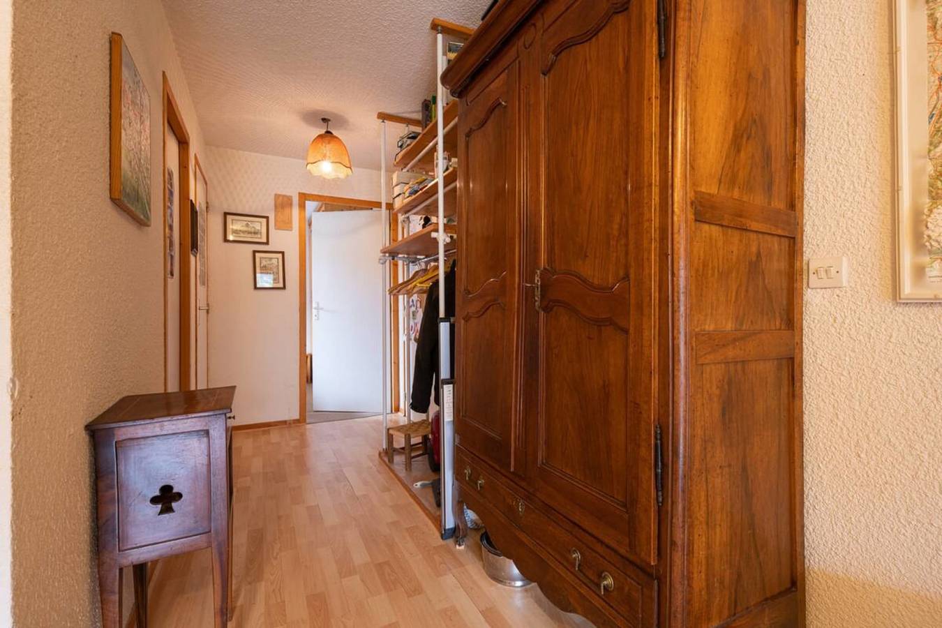 Geheel appartement, Large duplex in Méribel Village with balcony in Meribel Village, Courchevel