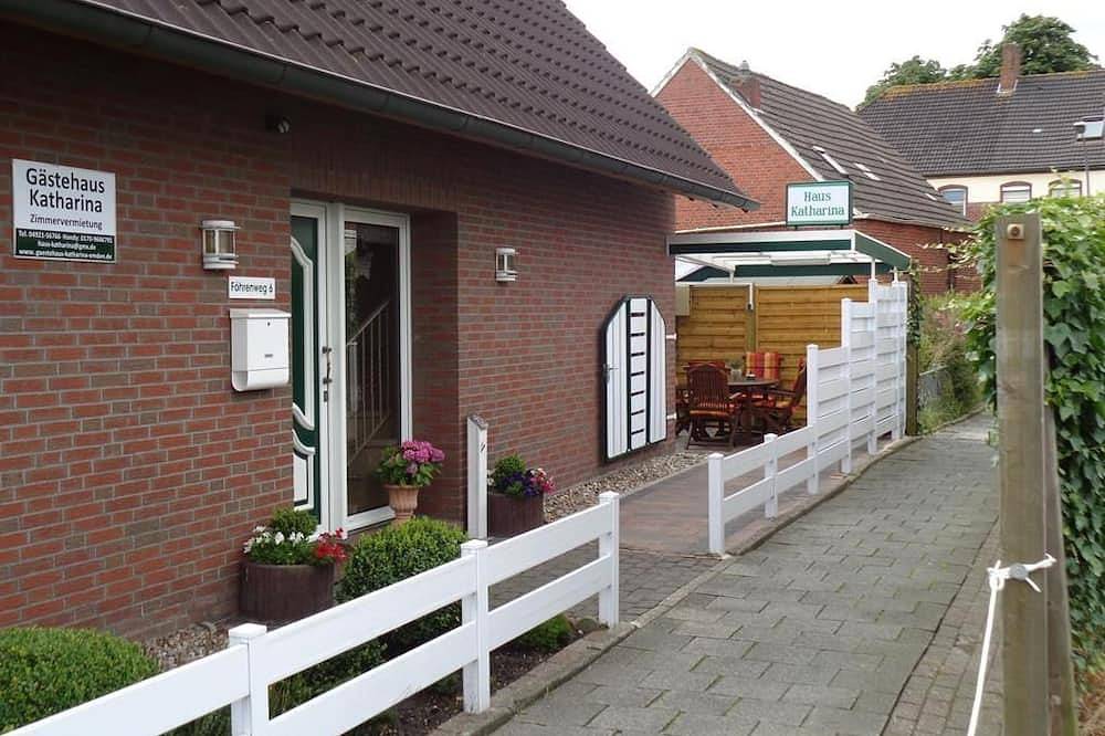 Einzelzimmer, Dusche, Wc - Bastan - Haus Katharina in Emden, Ostfriesland