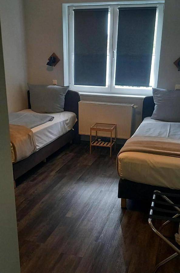 Hotel für 2 Personen, mit Terrasse und Garten sowie Ausblick in Bad Fallingbostel - 3