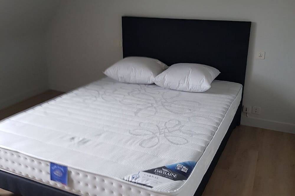 Apartamento entero, Apartment 20 minutes from the beaches in Brech, Côte des Mégalithes