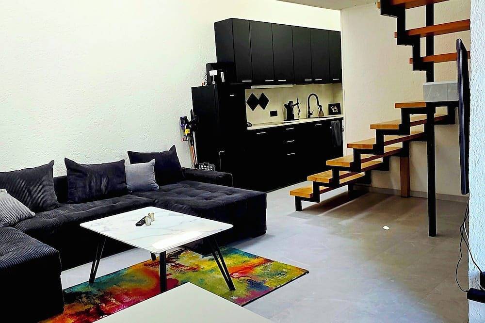 Ganze Wohnung, Stylisches Loft-Apartment mit Arbeitsplatz – Ruhige Lage im Rhein-Main-Gebiet in Erzhausen, Südhessen