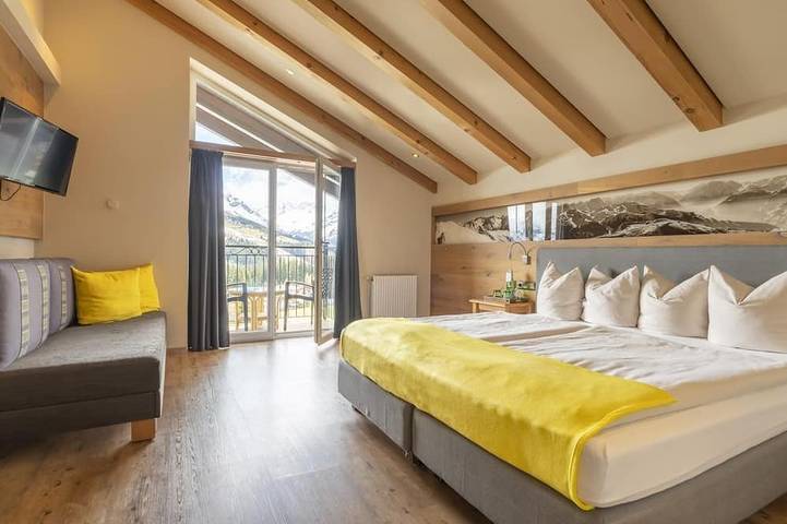 Ferienhaus für 2 Personen, mit Balkon und Pool sowie Sauna und Garten