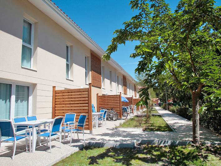 Location de vacances pour 6 personnes, avec terrasse et bassin pour enfant, animaux acceptés dans Port d'Hourtin - 3