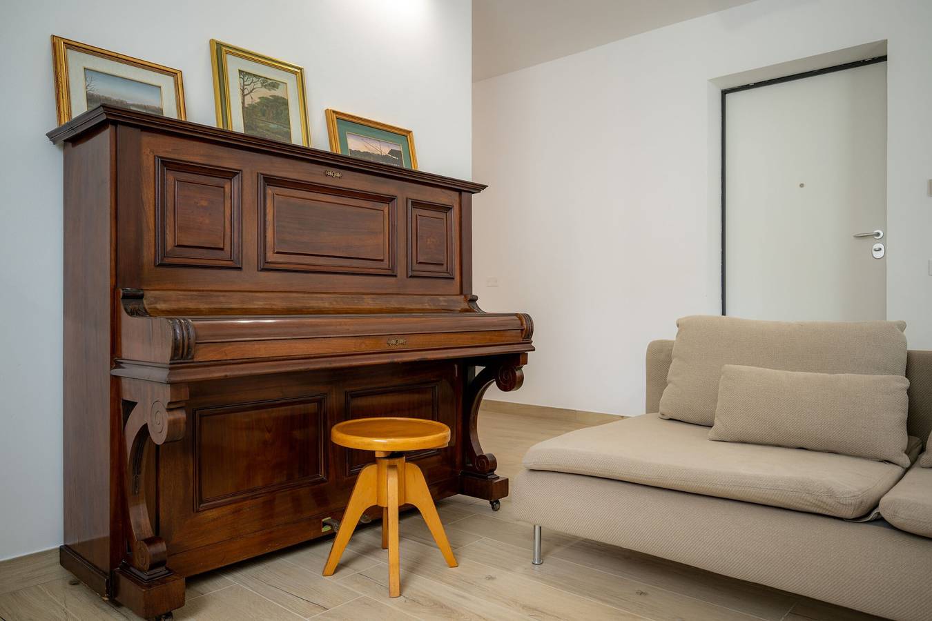 Ganze Wohnung, Villaverde: Ravenna Zentrum, 800 m zu Unesco-Stätten – Elegante Oase mit Garten & Privatparkplatz in Ravenna, Ravenna Provinz