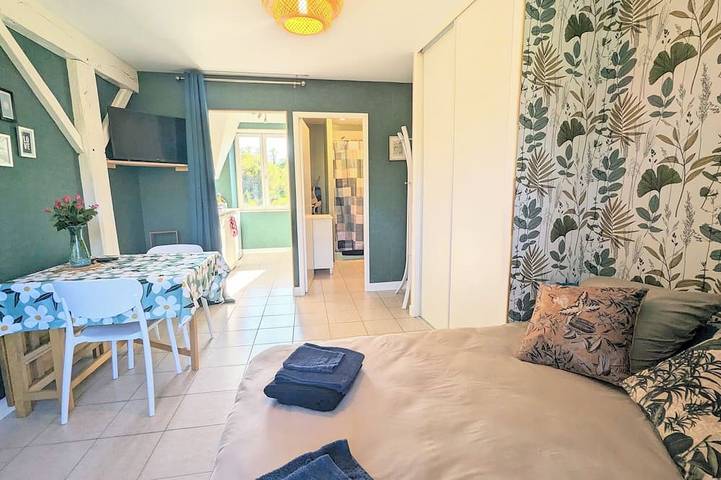 Gîte pour 2 personnes à Saint-Germain-les-Belles - 2