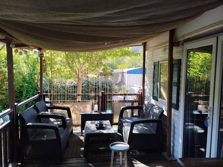 Camping para 6 personas, con piscina además de jardín y terraza - 1