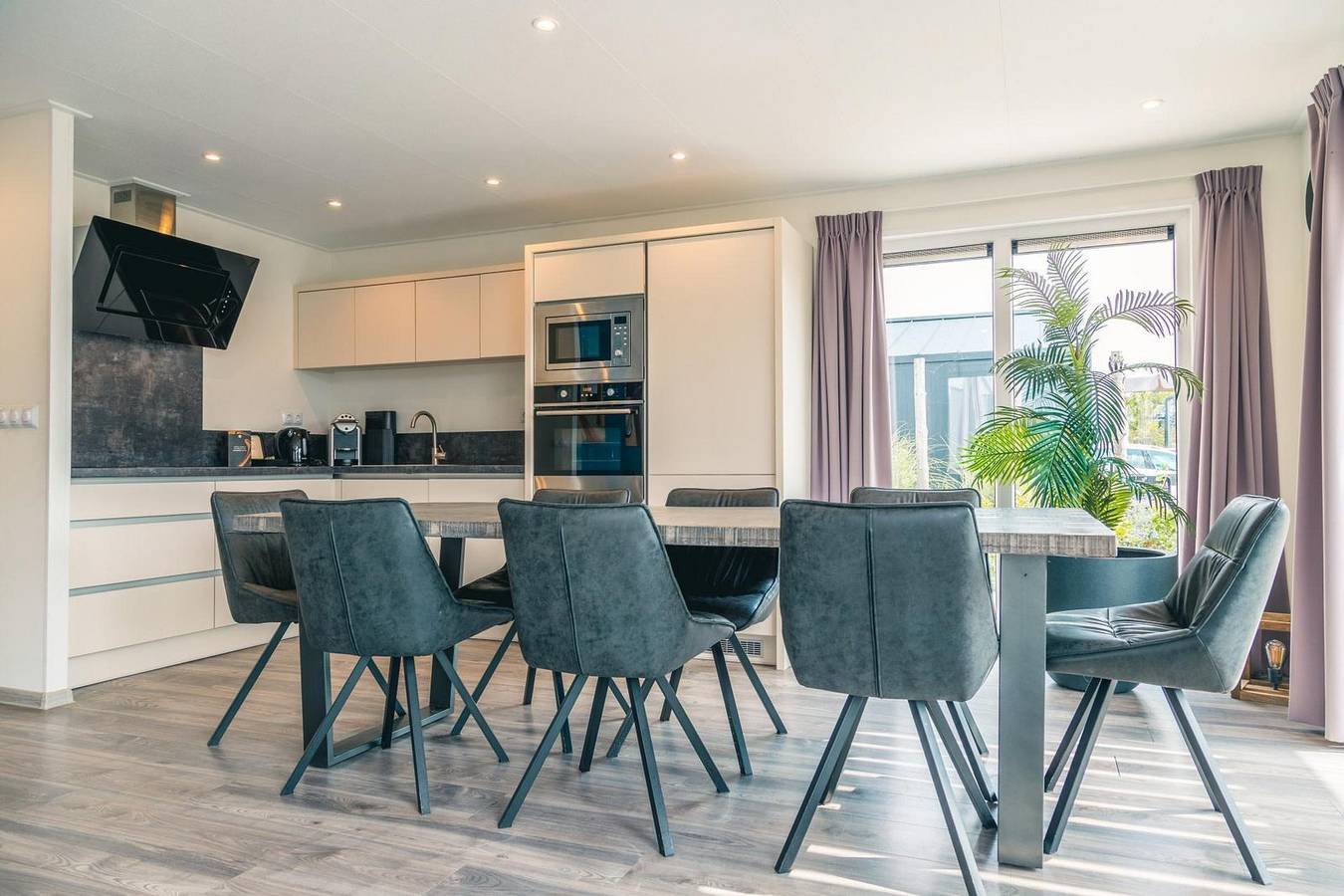 Europarcs De Kraaijenbergse Plassen — Hackfort 8 in Linden (Nederland), Noord-Brabant