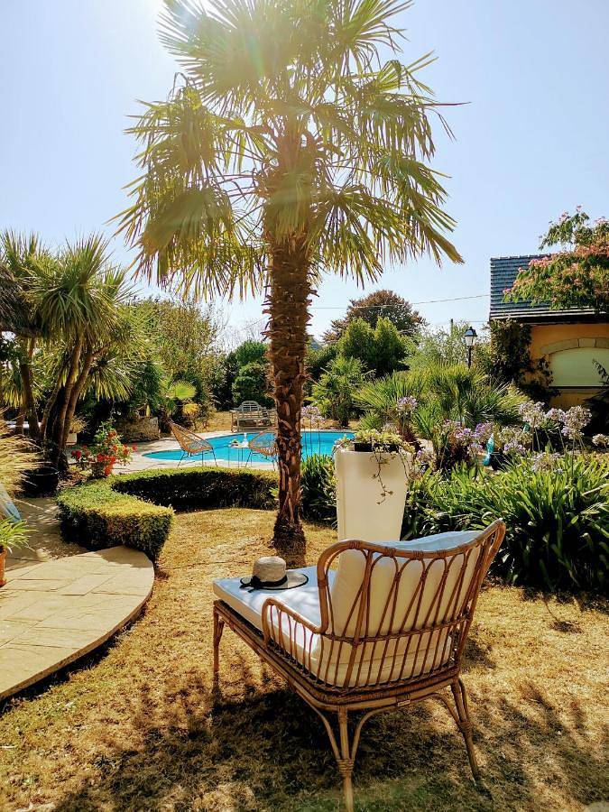 Location de vacances pour 2 personnes, avec piscine ainsi que jardin et jacuzzi à Pommeret - 4