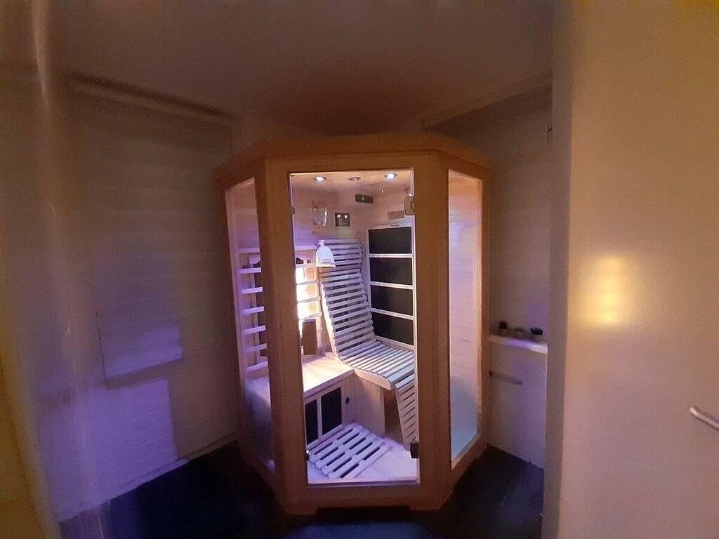 Dijkhuis Sauna 6 in Medemblik, IJsselmeer