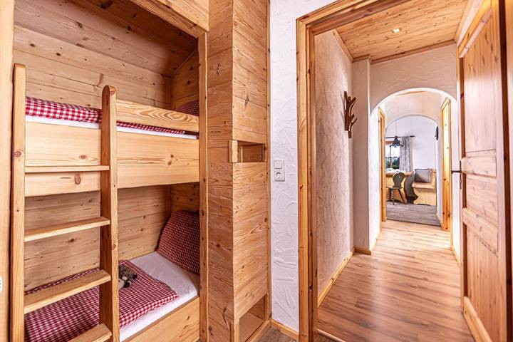 Hütte für 4 Personen, mit Balkon und Garten in Oberbayern - 3