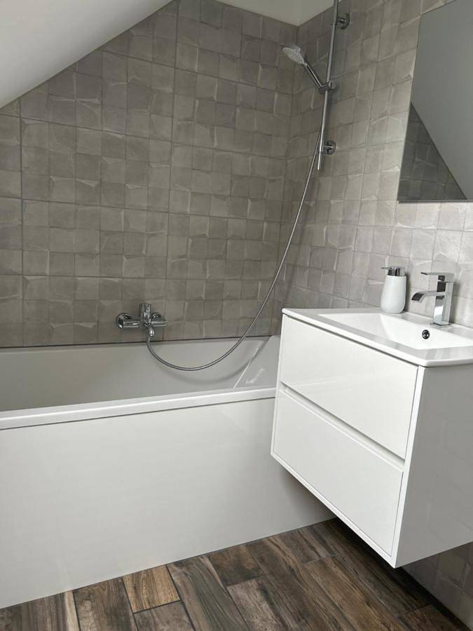 Chambre d’hôte pour 5 personnes, avec jardin à Changé - 4