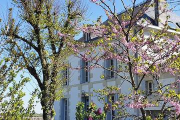 Gîte pour 8 personnes, avec jardin à Épargnes