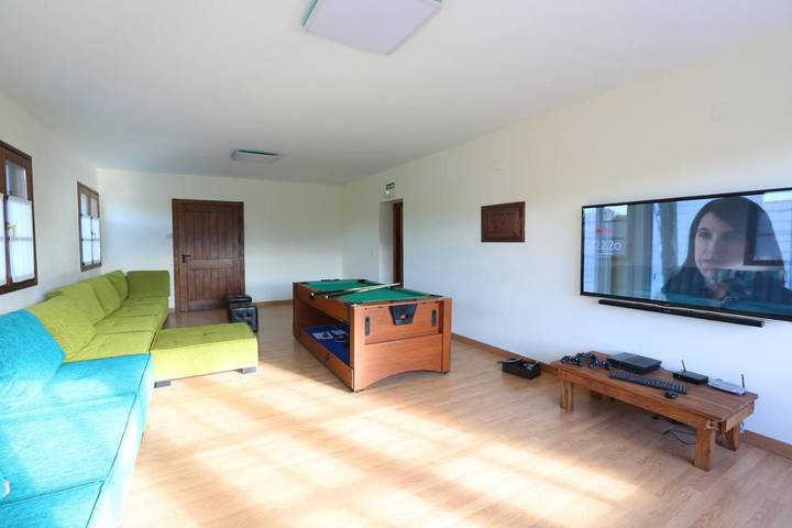 Location de vacances pour 18 personnes, avec piscine ainsi que vue et jardin, adapté aux familles à Zugarramurdi - 2