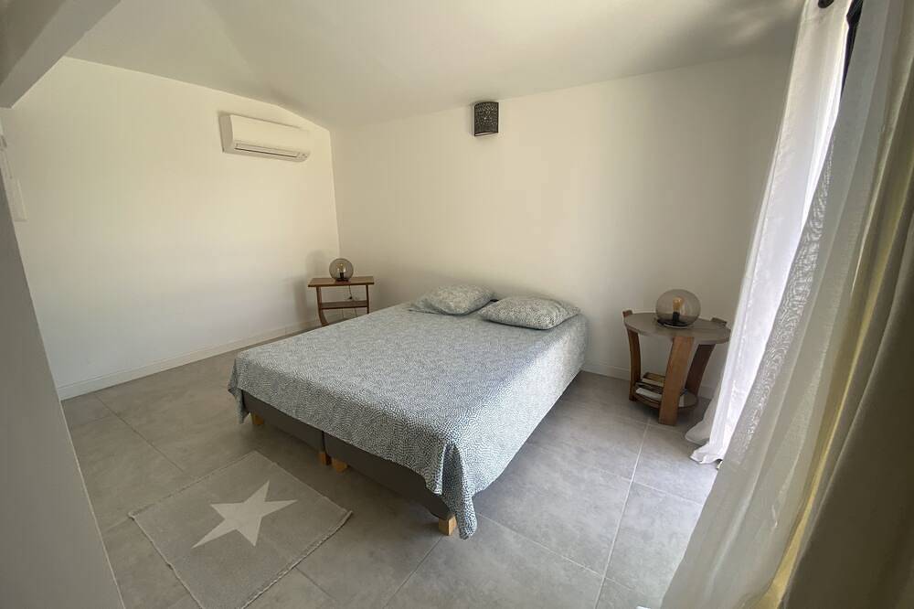 Córcega del Sur, Villa 8p, piscina, playa a 300m in Sainte-Lucie de Porto-Vecchio, Zonza
