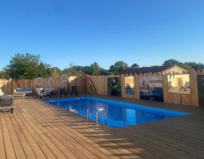 Location de vacances pour 6 personnes, avec Terrasse et Jardin ainsi que Piscine et Vue à Vouvant