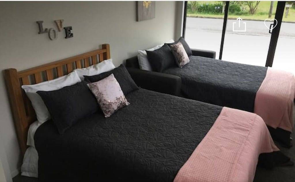 Ganze Wohnung, Privates, warmes Studio mit kostenlosem Wlan und Frühstück in Greymouth, West Coast (Neuseeland)