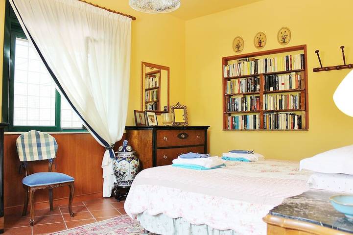 Tra Catania e Siracusa, Villa di campagna con piscina privata a 1 km dalla spiaggia in Augusta (comune), Siracusa e dintorni