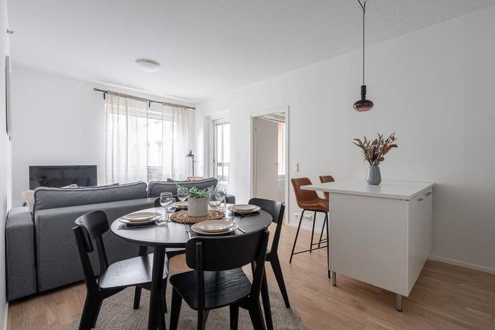 Gîte pour 4 personnes, avec balcon ainsi que sauna et vue, animaux acceptés dans Tampere