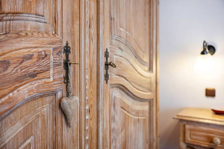 Zimmer Gästehaus Tanneck - Zimmer 5 mit Bergblick, geteilter Sauna & Hallenbad in Reit im Winkl, Bayerische Alpen