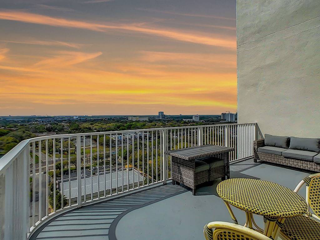 Penthouse Suite with 2X View in Disney World