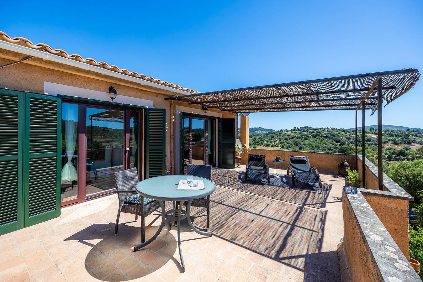 Ferienwohnung "Mit Dachterrasse Panoramablick" mit Bergblick, Gemeinschaftspool und Wlan in Manacor, Mallorca Osten