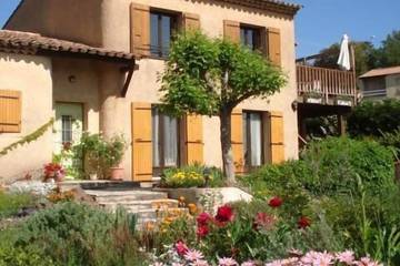 Gîte pour 4 personnes, avec balcon et jardin à Les Adrets-de-l'Estérel