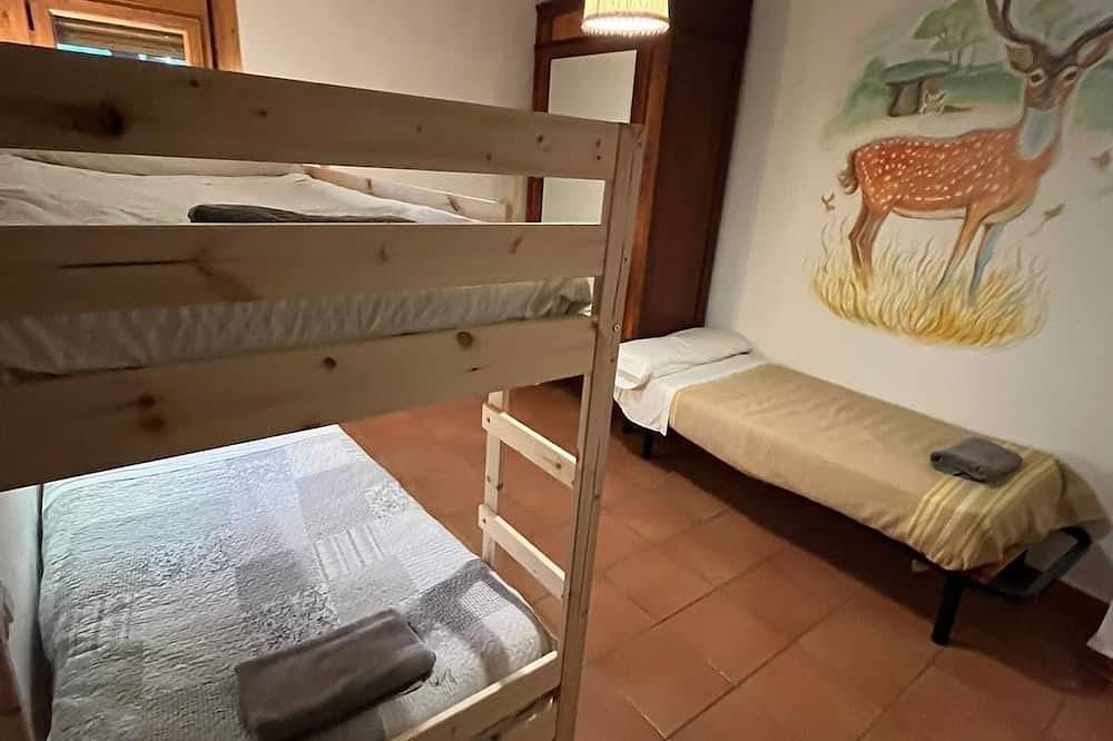Niu House – Private / Near Bcn |  Pool | Nature | Perfect for Families & Groups in Vallgorguina, Provincia de Barcelona