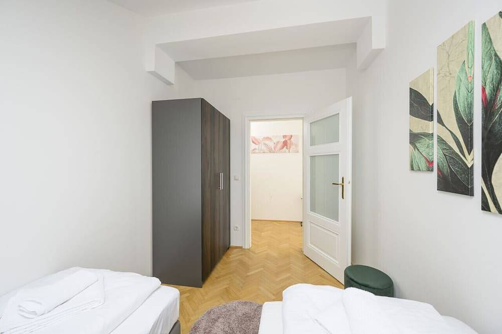 Ganze Wohnung, Vienna Rooftop Haven | 120m², 3Br, Terrace & City Views! in Wien Innenstadt, Wien