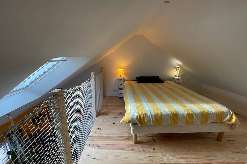 Ganze Wohnung, Independent studio with mezzanine in Liffré, Rennes und Umgebung