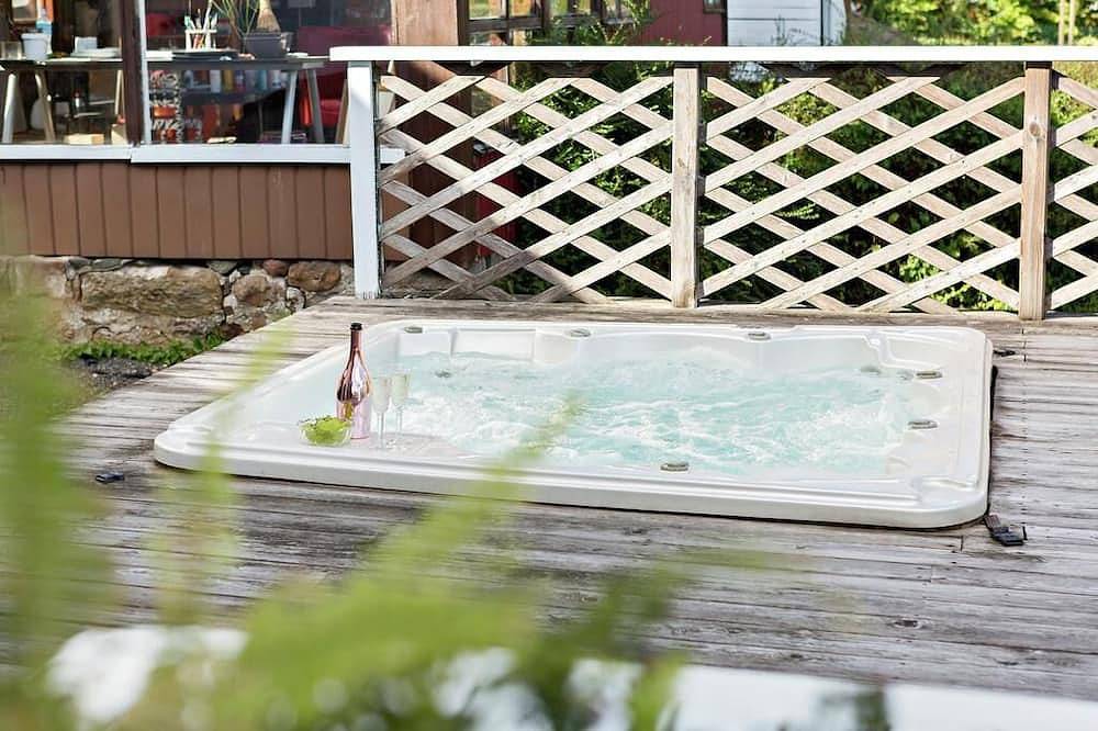 Beautiful house in a viking village in a little cozy town between 2 castles, in Eslöv, Skane