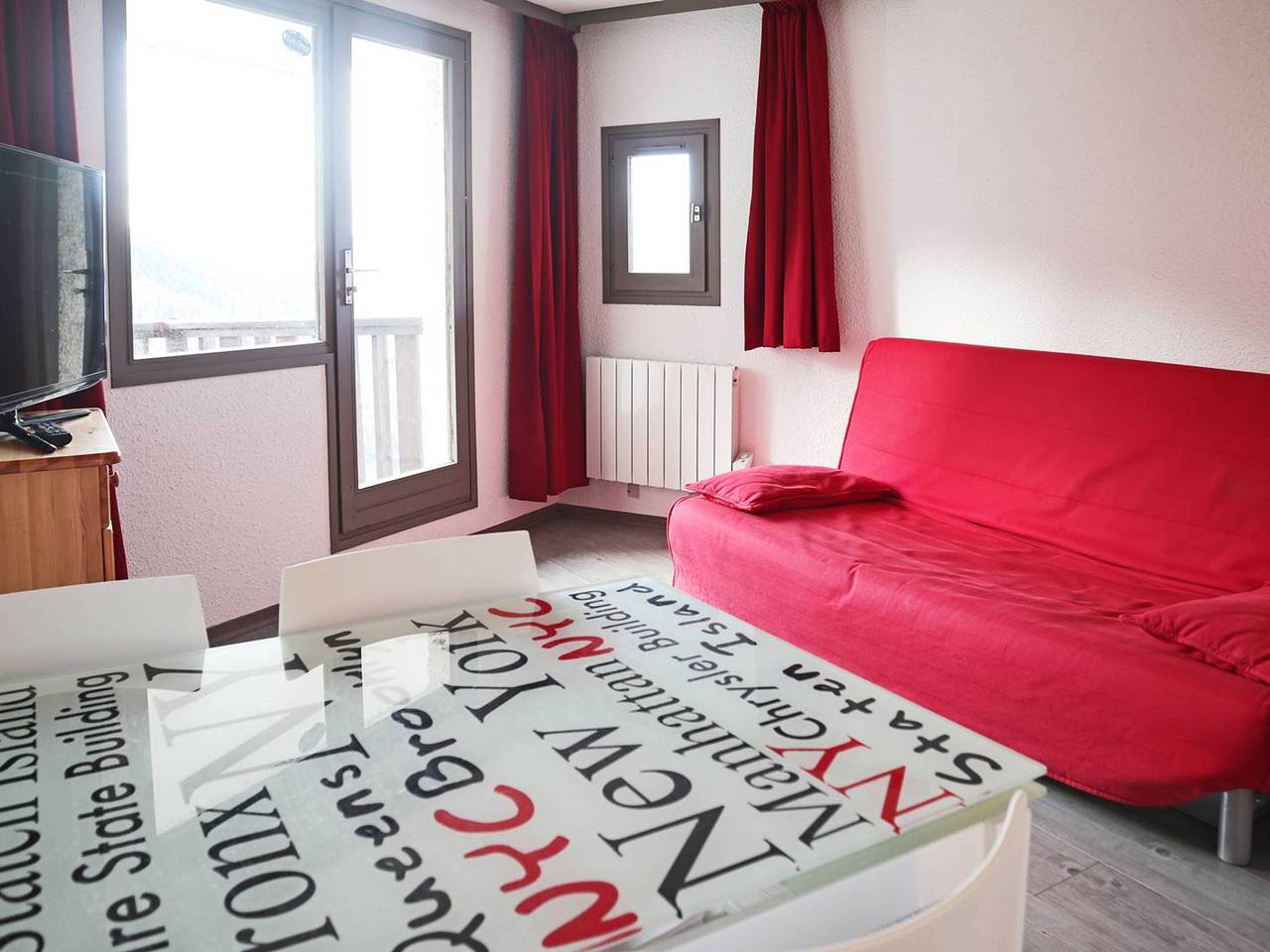 Apartamento entero, Estudio para 6 pers, acceso directo a las pistas, confortable con ascensor in Les Orres, Parque Nacional de los Ecrins