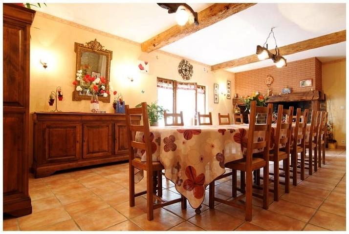 Location de vacances pour 2 personnes, avec terrasse ainsi que vue et jardin, animaux acceptés à Montesquiou - 4