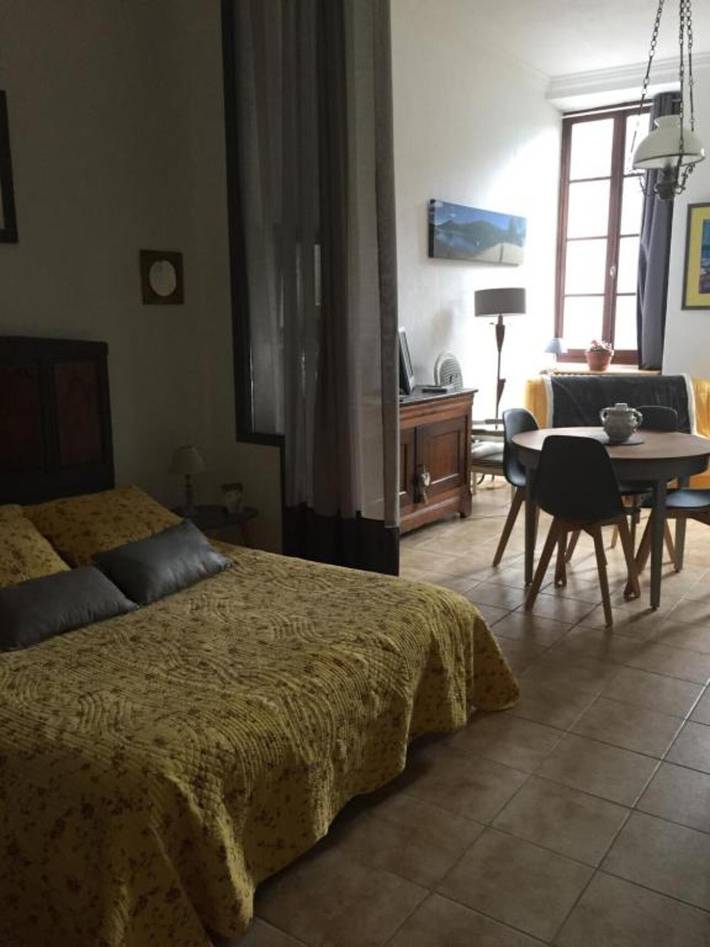 Appartement entier, Gîte De La Chatiere avec vue sur les montagnes, terrasse privée et Wi-Fi in Villefort, Parc national des Cévennes