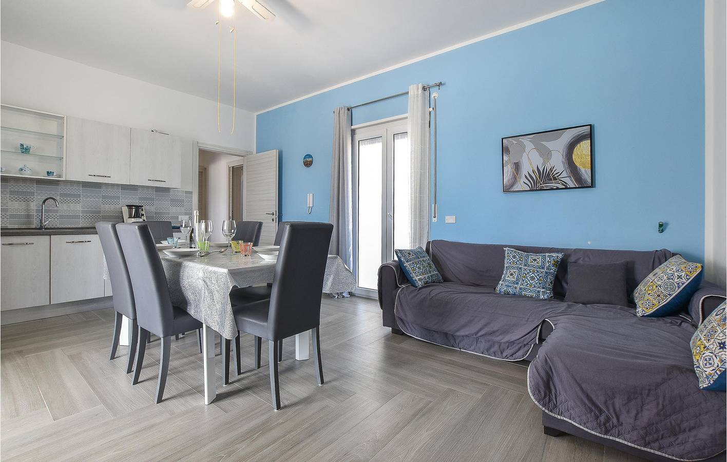 Geräumiges Riverside Apartment mit Pool und Parkplatz in Partinico, Palermo Provinz