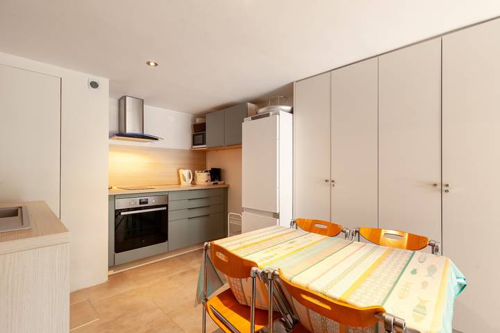 Appartamento intero, Appartamento 'Hanou - 4 Personnes' con terrazza privata in Bandol, Costa mediterranea (Francia)