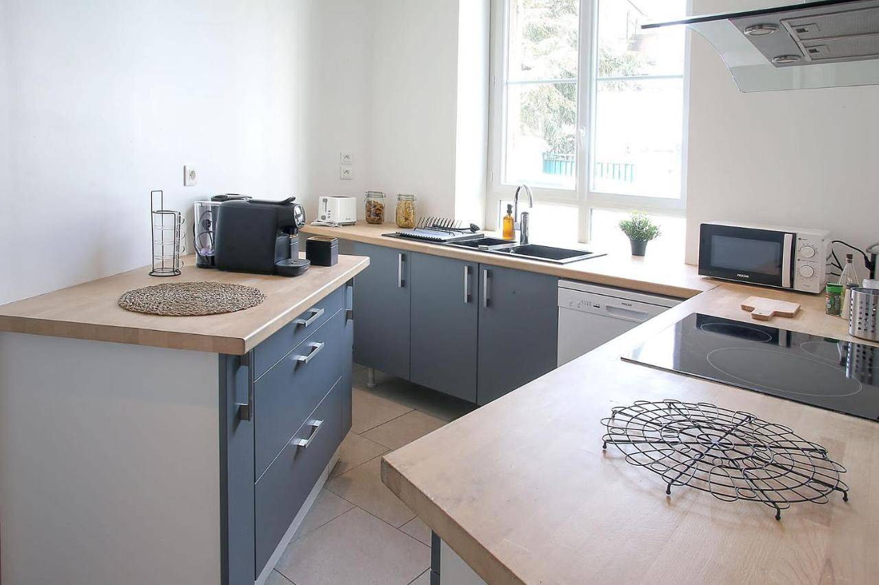 Appartement entier, One-Bedroom Apartment in Lisieux, Région de Lisieux
