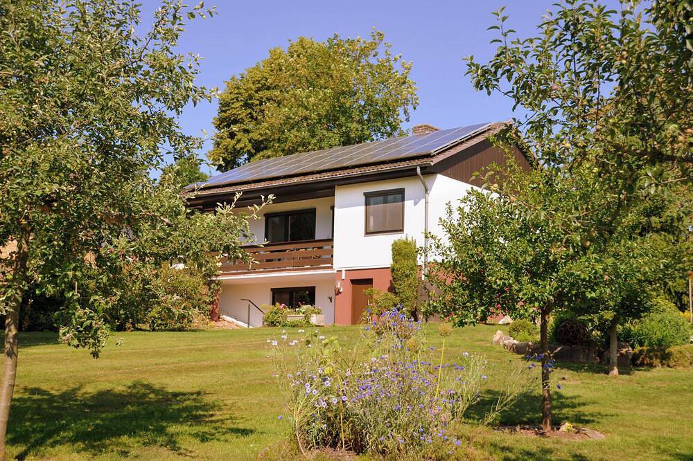 Hier finden Sie Ruhe und viel Erholung - Ferienhaus Tassius in Vöhl, Waldecker Land
