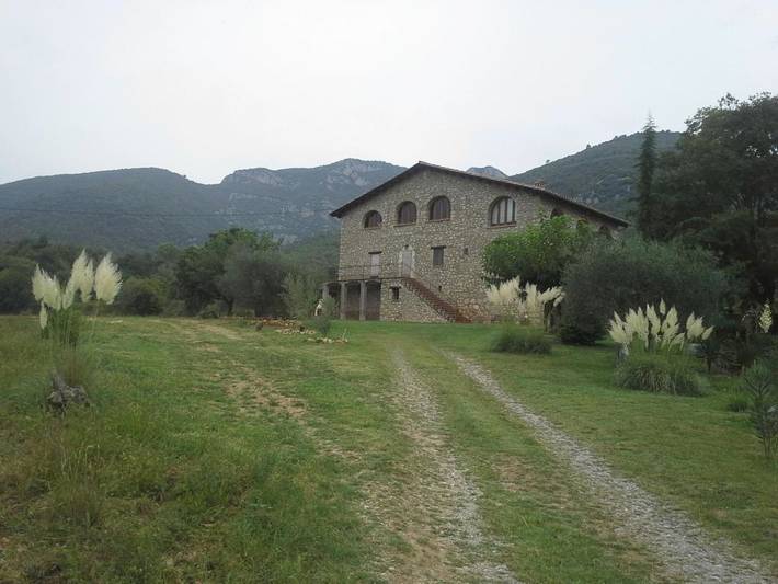 Casa rural para 10 personas, con Balcón y Terraza además de Jardín y Piscina en Besalú - 2