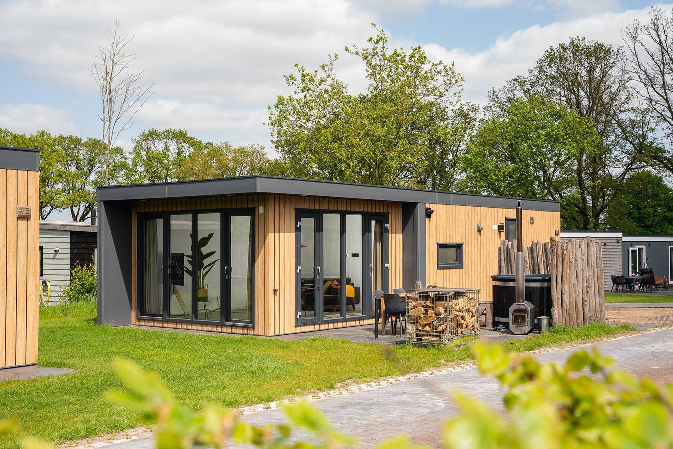 Vakantiepark Hölte — Oak Lodge met hottub I 4 personen in Holten, Sallandse Heuvelrug
